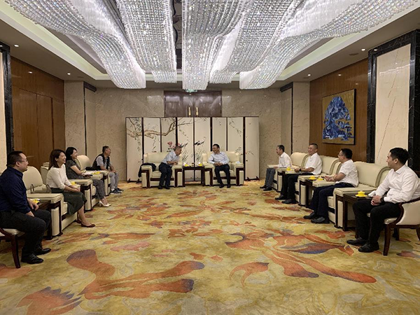 綿陽機(jī)場(chǎng)與廈門航空有限公司開展合作座談.png